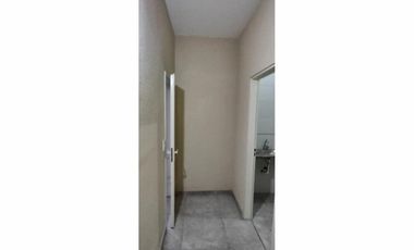 LOCAL DE 33 M² A ESTRENAR EN CENTRO DE SAN JUSTO