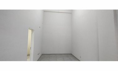 LOCAL DE 33 M² A ESTRENAR EN CENTRO DE SAN JUSTO