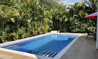 casa en venta en ricaurte. Cod V30