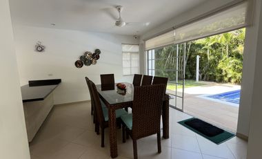 casa en venta en ricaurte. Cod V30