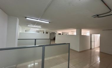 oficina en arriendo en av 30 agosto. Cod A5683