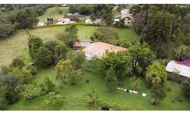 Se vende lote independiente en La Ceja vía hacia Llanogrande