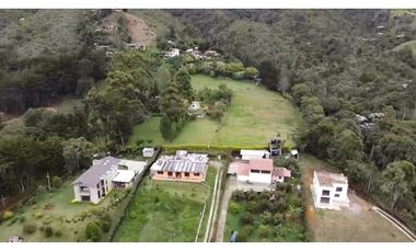 Se vende lote independiente en La Ceja vía hacia Llanogrande