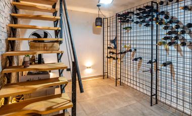 EN VENTA - CASA DOS DORMITORIOS CON QUINCHO Y TERRAZA- REFINERIA, ROSARIO