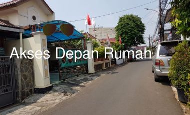 Dijual Rumah murah 2 Lantai Kamar 11 di Pasar Minggu, Jakarta Selatan Cocok untuk Kontrakan atau kos - Kos-kosan