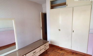 Venta Gran Semi Piso 3 ambientes con cochera fija sub terranea de 76 m2 en el Centro de San Martin