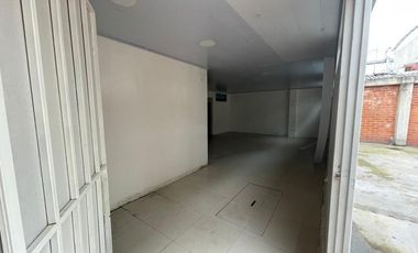 edificio en arriendo en toberin. Cod A51681