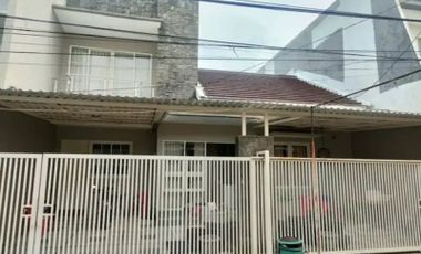 Rumah Semi furnish Mulyosari Dekat Komersial Area ITS, Pakuwon City