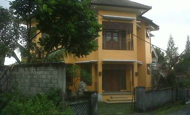 Investasi Villa Family Kerobokan Padang Sambian Kelod