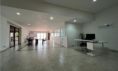 SE VENDE O ARRIENDA CASA PARA ENTIDAD DE SALUD, COWORKING O EVENTOS