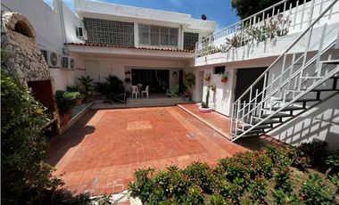 SE VENDE O ARRIENDA CASA PARA ENTIDAD DE SALUD, COWORKING O EVENTOS