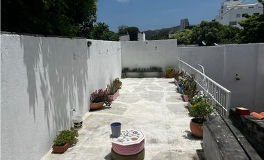 SE VENDE O ARRIENDA CASA PARA ENTIDAD DE SALUD, COWORKING O EVENTOS