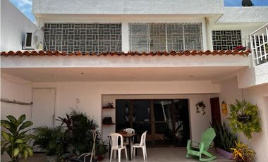 SE VENDE O ARRIENDA CASA PARA ENTIDAD DE SALUD, COWORKING O EVENTOS