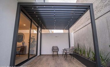 Casa de 4 rec una en PB y roof venta en El Nvo Refugio, Querétaro