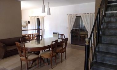 HERMOSO CHALET DE 5 AMB EN OSTENDE A 6 CUADRAS DE LA PLAYA
