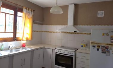 HERMOSO CHALET DE 5 AMB EN OSTENDE A 6 CUADRAS DE LA PLAYA