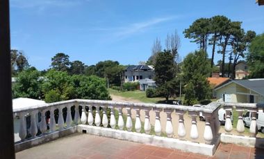 HERMOSO CHALET DE 5 AMB EN OSTENDE A 6 CUADRAS DE LA PLAYA