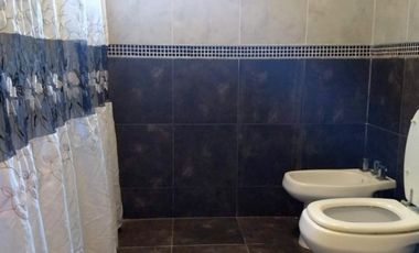 HERMOSO CHALET DE 5 AMB EN OSTENDE A 6 CUADRAS DE LA PLAYA