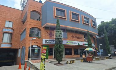 COD. 5950 - SE ARRIENDA LOCAL - BARRIO: EL CENTRO