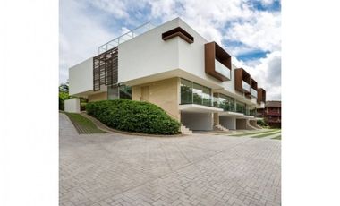 CASA TOWNHOUSE CLAYTON, CLAYTON HEIGHTS