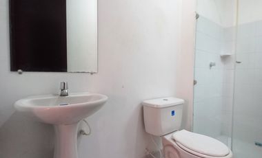 apartamento en arriendo en arboleda campestre yarumo piso 7 sin ascensor. Cod A14041