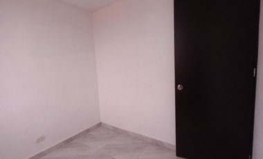 apartamento en arriendo en arboleda campestre yarumo piso 7 sin ascensor. Cod A14041