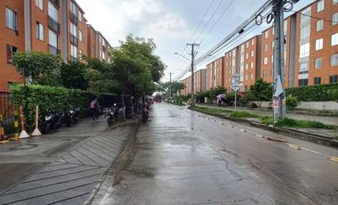 apartamento en arriendo en arboleda campestre yarumo piso 7 sin ascensor. Cod A14041