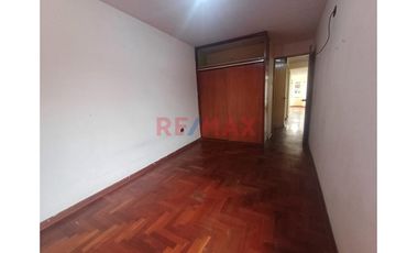 Alquiler De Acogedor Departamento En Surco – 69 M², Cuarto Piso