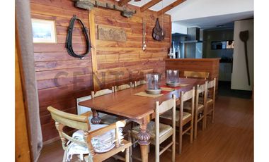 Se vende casa tipo sureño a orilla Laguna Aculeo