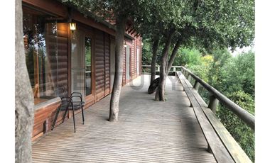 Se vende casa tipo sureño a orilla Laguna Aculeo