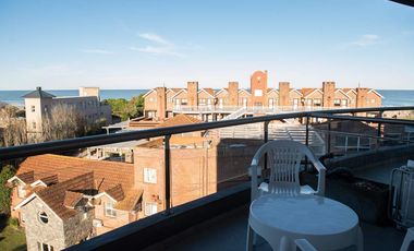 En Cariló | Confortable Penthouse! A1.-