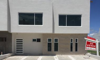 Preciosa Casa en Bio Grand Juriquilla, 3 Recámaras, Estudio, Jardín, Alberca..