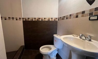 Casa de arriendo en Manuel Vega – código:21000