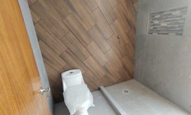 CASA EN VENTA EN ESQUINA CON ALBERCA FRACC. PALMAS GREEN MEDELLÍN DE BRAVO,VER.