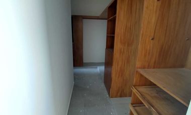 CASA EN VENTA EN ESQUINA CON ALBERCA FRACC. PALMAS GREEN MEDELLÍN DE BRAVO,VER.