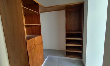 CASA EN VENTA EN ESQUINA CON ALBERCA FRACC. PALMAS GREEN MEDELLÍN DE BRAVO,VER.