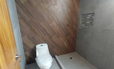 CASA EN VENTA EN ESQUINA CON ALBERCA FRACC. PALMAS GREEN MEDELLÍN DE BRAVO,VER.