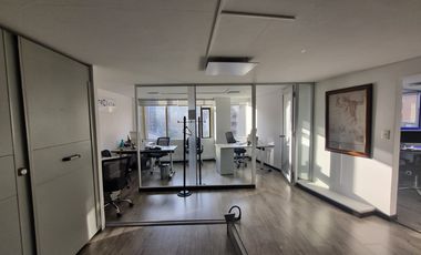 oficina en arriendo/venta en quinta camacho. Cod A8408273