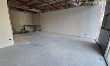 Local Comercial en arriendo en Obra Gruesa 165 M