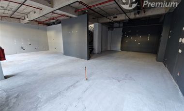 Local Comercial en arriendo en Obra Gruesa 165 M