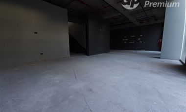 Local Comercial en arriendo en Obra Gruesa 165 M
