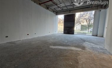 Local Comercial en arriendo en Obra Gruesa 165 M