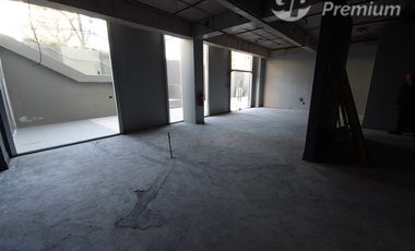 Local Comercial en arriendo en Obra Gruesa 165 M