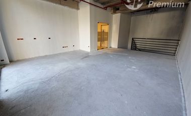 Local Comercial en arriendo en Obra Gruesa 165 M
