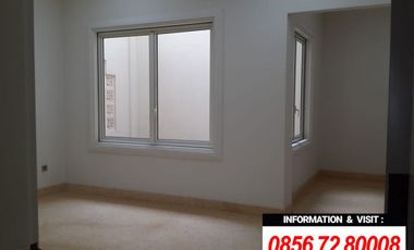 DIJUAL RUMAH di Jl. PONDOK HIJAU, PONDOK INDAH, JAKARTA SELATAN