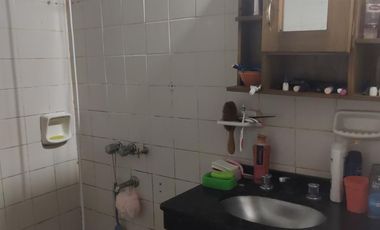 HERMOSA PROPIEDAD EN ESQUINA, CON 2 CASAS PARA USO PROPIO O RENTA