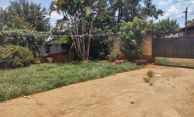 HERMOSA PROPIEDAD EN ESQUINA, CON 2 CASAS PARA USO PROPIO O RENTA