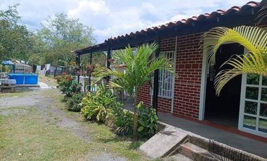 casa campestre en venta en corregimiento oberón. Cod V408342
