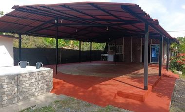casa campestre en venta en corregimiento oberón. Cod V408342