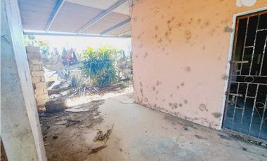 EN SAN MATEO, LOTE COMERCIAL EN VENTA.